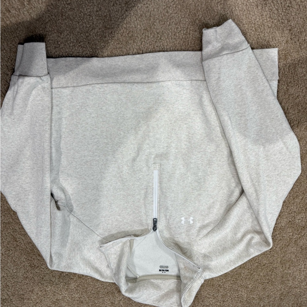 Under Armour Light Gray Pullover